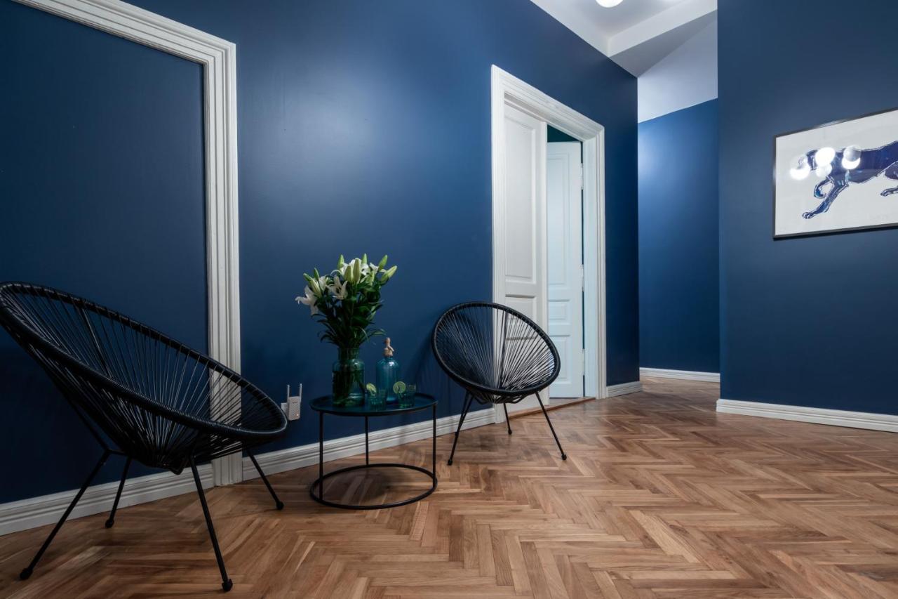 Barbacan Suites - Old Town Apartments - By Upstairs Krakow Ngoại thất bức ảnh