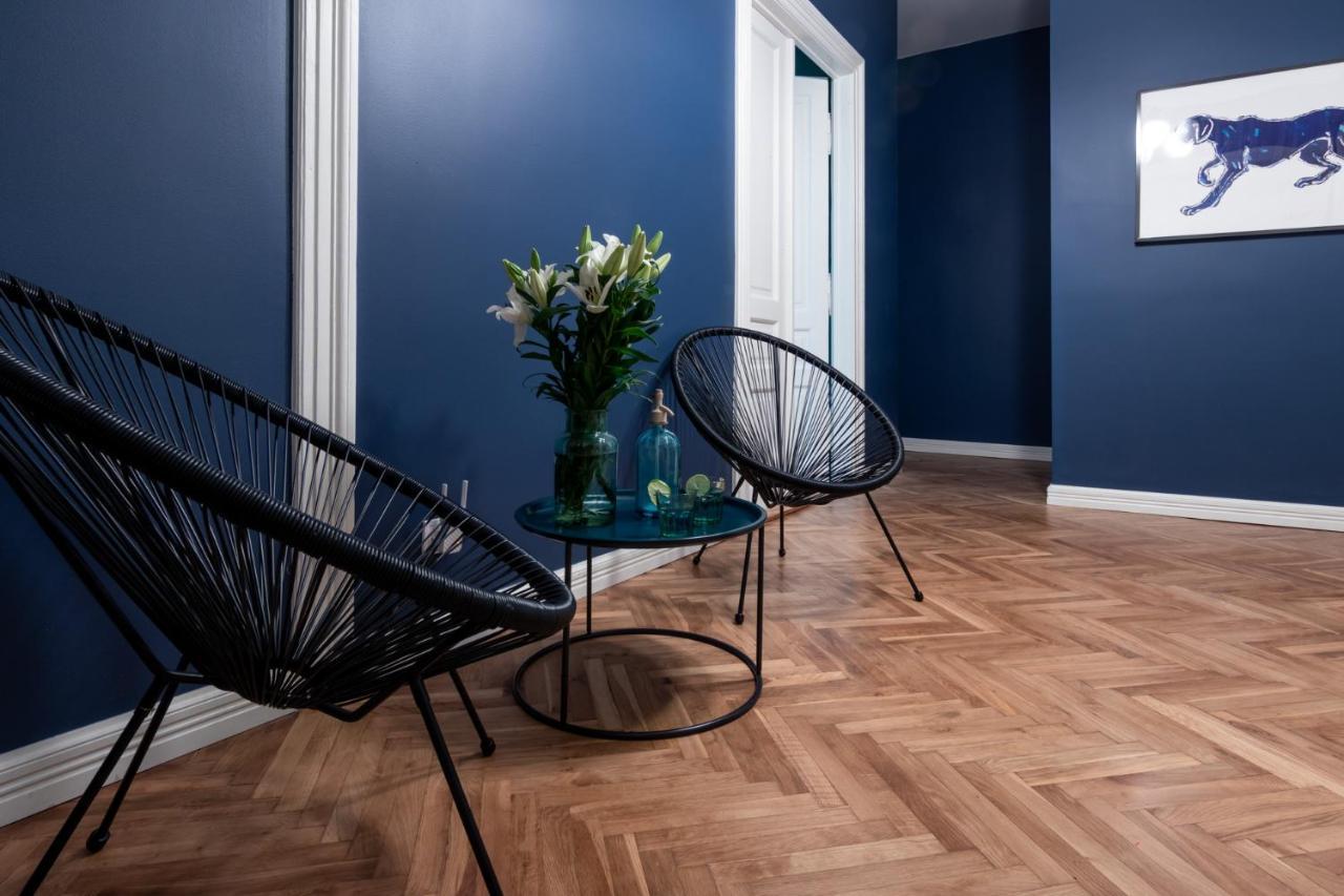 Barbacan Suites - Old Town Apartments - By Upstairs Krakow Ngoại thất bức ảnh
