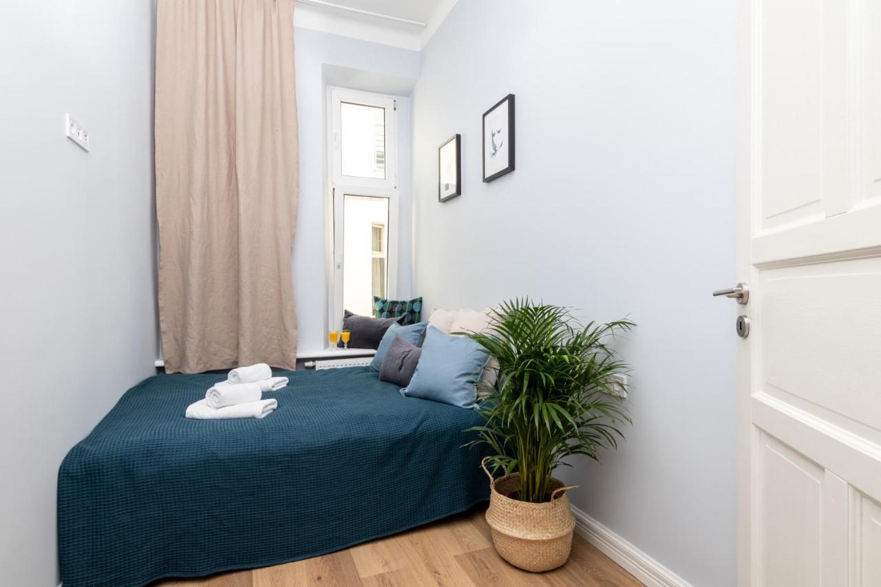 Barbacan Suites - Old Town Apartments - By Upstairs Krakow Ngoại thất bức ảnh