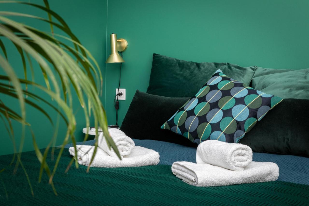 Barbacan Suites - Old Town Apartments - By Upstairs Krakow Ngoại thất bức ảnh