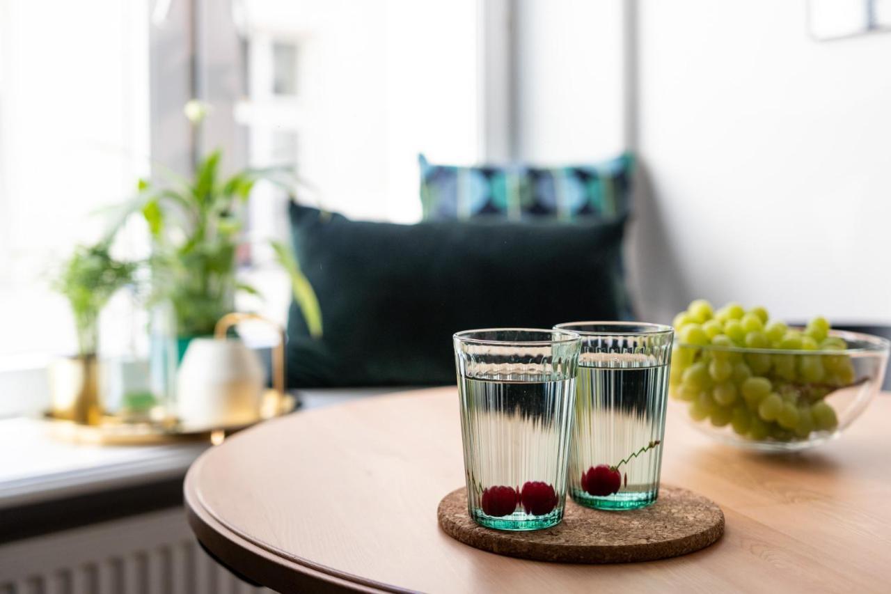 Barbacan Suites - Old Town Apartments - By Upstairs Krakow Ngoại thất bức ảnh